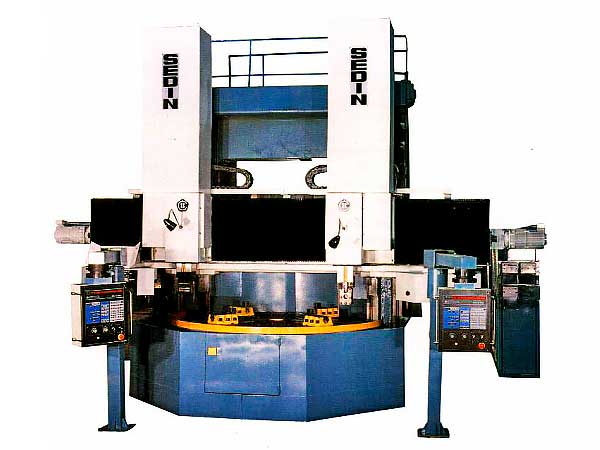 Продаем станок токарный модели 1А525МФ3 с NC-210 . 